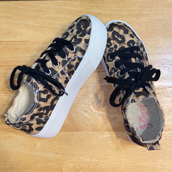 Jellypop New Star Platform Sneaker - Leopard Canvas - Picture 1 of 10